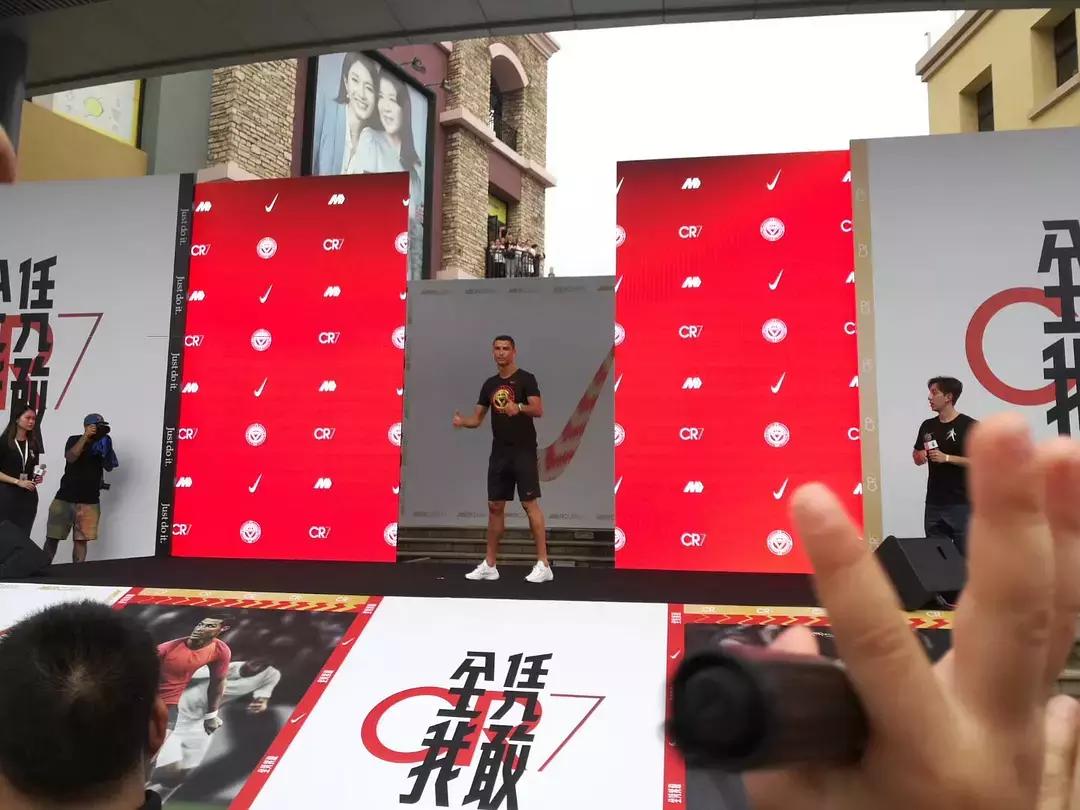 c罗是什么腿型,c罗小腿