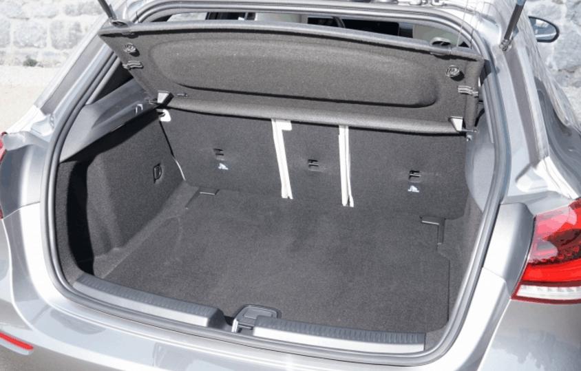 奔驰第一代4系,奔驰a级2023款深度评测