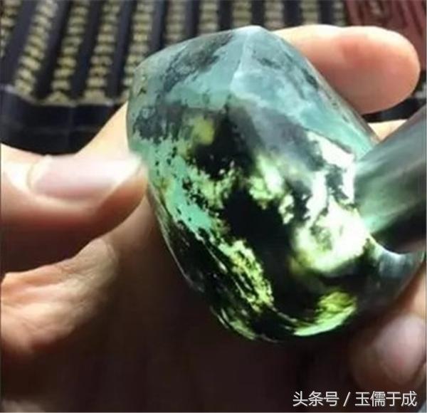 南齐敞口翡翠原石,南奇黄加绿原石