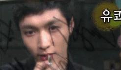 偶像练习生张艺兴王嘉尔看蔡徐坤,王嘉尔口红