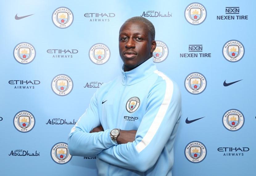 世界足坛各位置最贵的球员,世界足坛最贵的30个奖杯