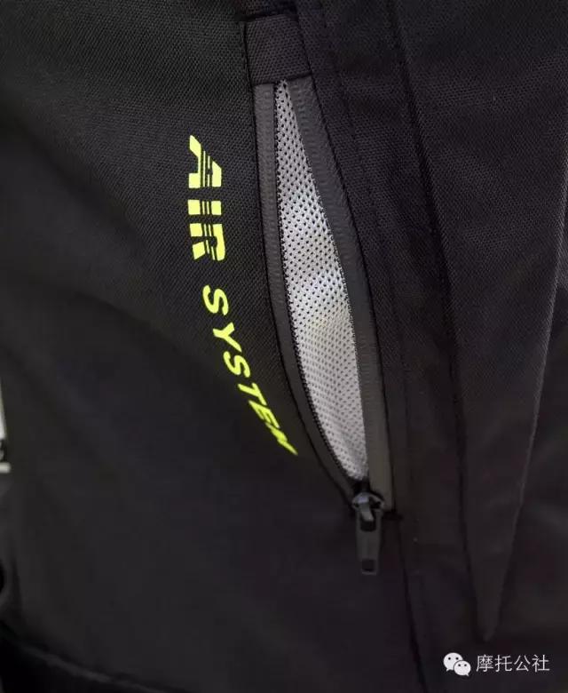 夏天雨天适合骑摩托车吗,新手雨天骑摩托车注意事项