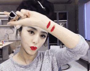 女明星一条小红书赚95万？狂推三无微商？