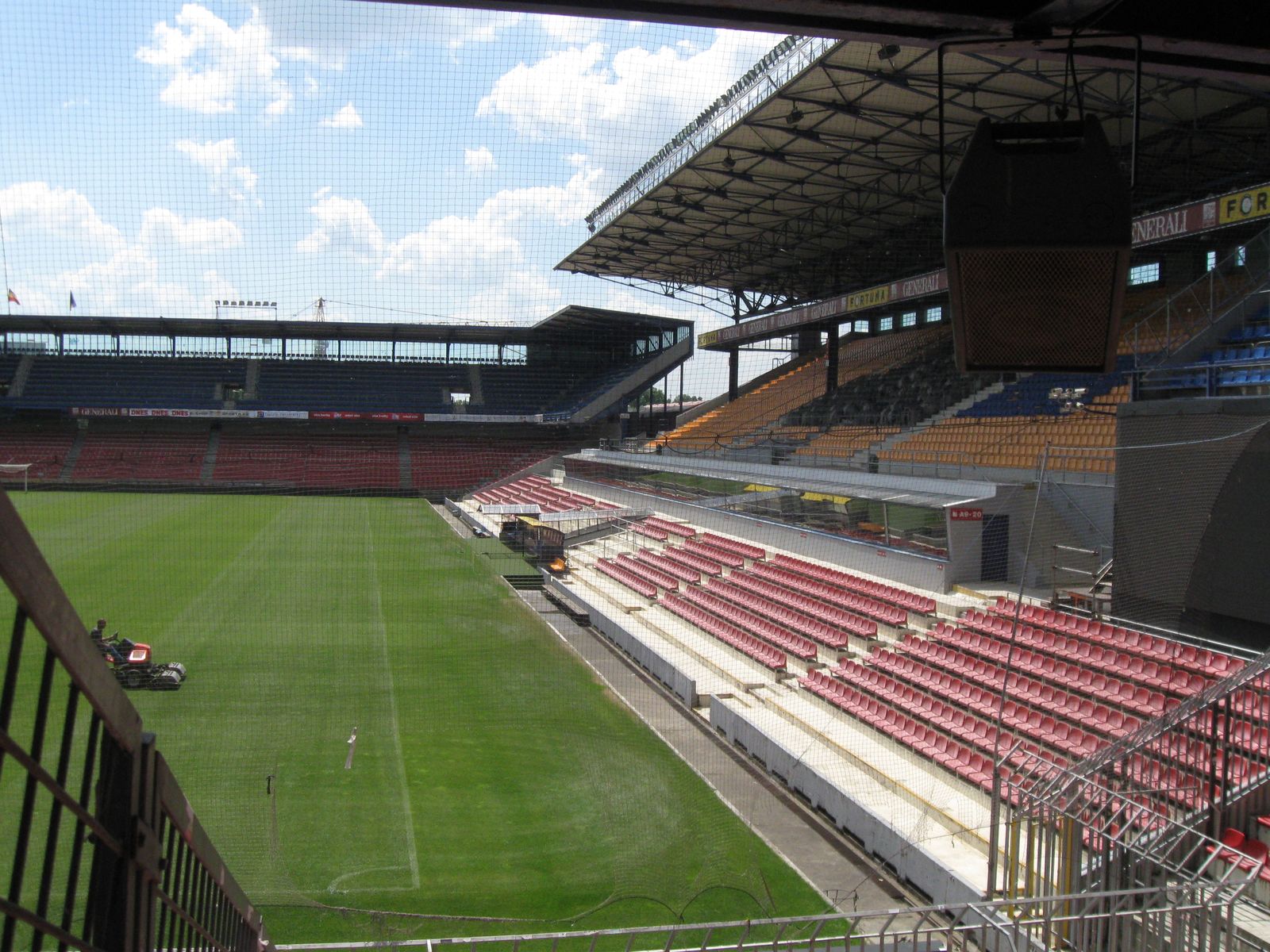 东欧铁骑匈牙利还是捷克,捷克足球巡礼