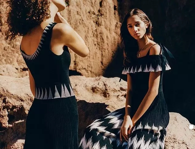 「逢逛必买」｜“穿上她家的裙子，不去派对也该去喝一杯！”