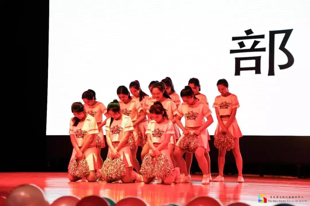 中国海洋大学鱼山校区步行到海边,青岛工程职业学院离海边有多远