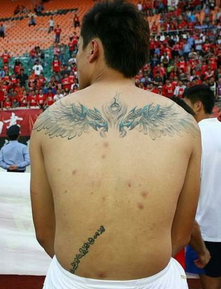 中国男足为什么那么多纹身,国足白砍鸡