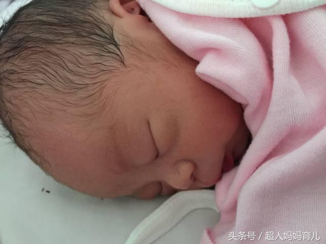 没满月的宝宝肚子老是咕噜咕噜叫,满月的宝宝肚子咕噜咕噜响还哭闹