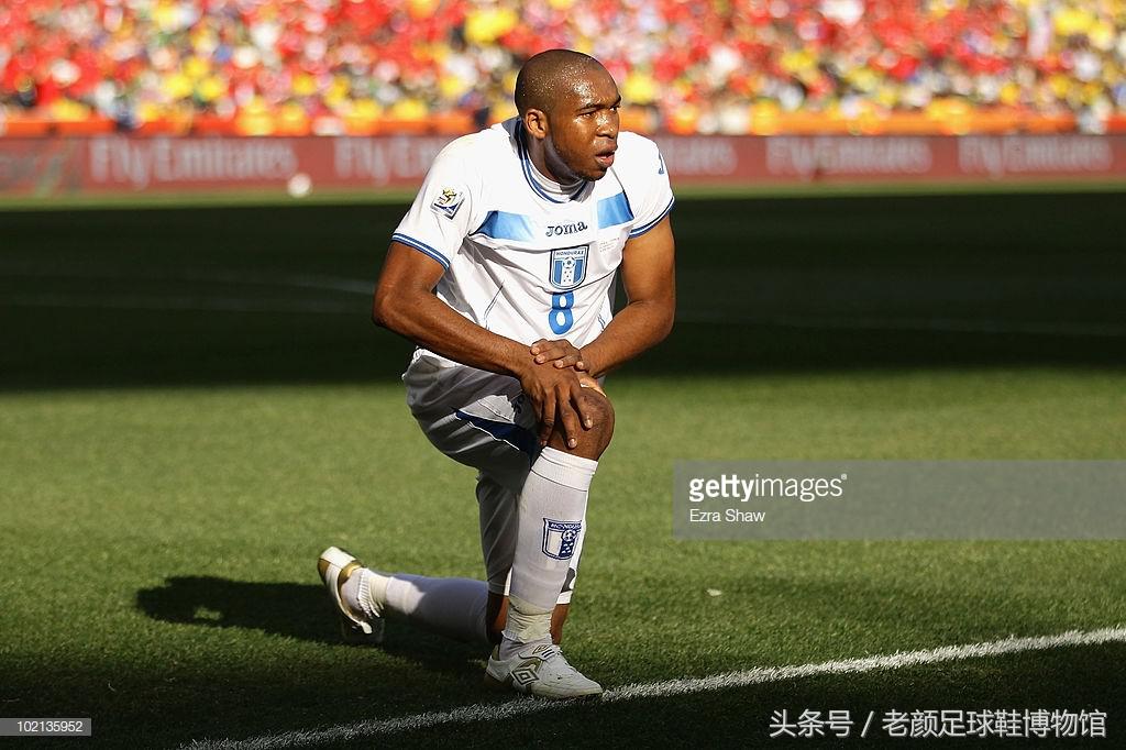 世界杯战靴盘点,南非世界杯复刻版足球鞋