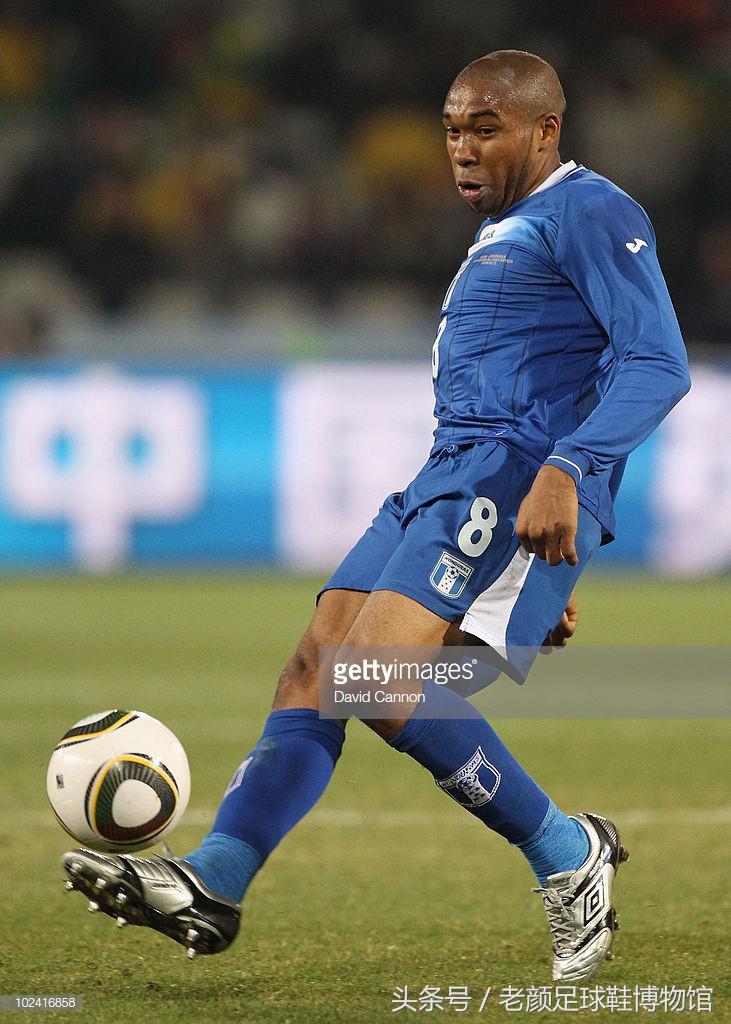 世界杯战靴盘点,南非世界杯复刻版足球鞋