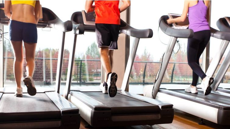 夏天什么时候去跑步合适,在炎热的天气跑步怎么跑才轻松