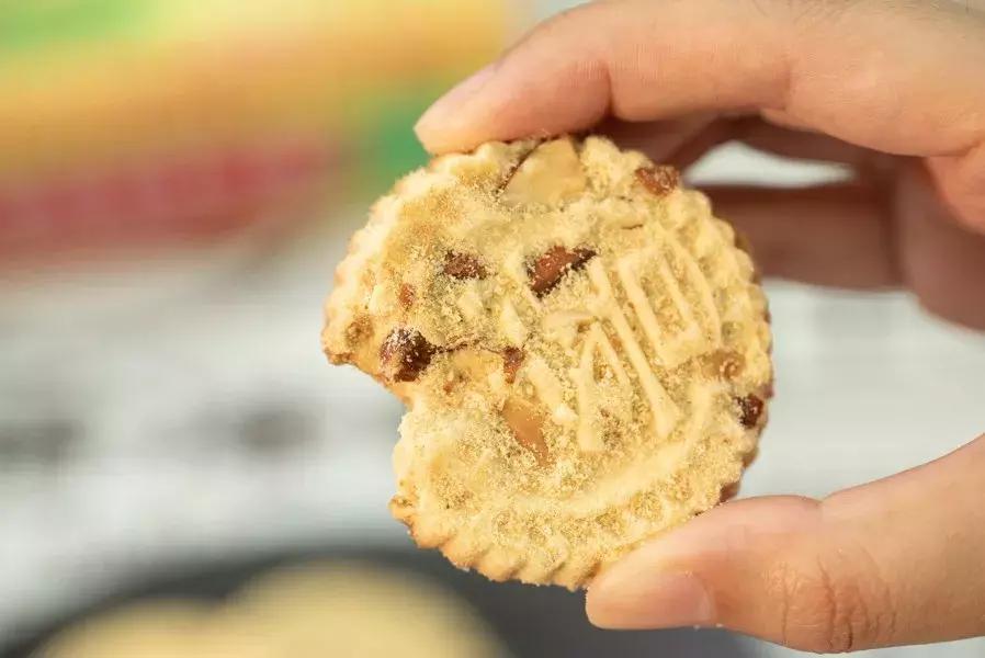 澳门手信杏仁饼最好吃吗,澳门手信杏仁饼