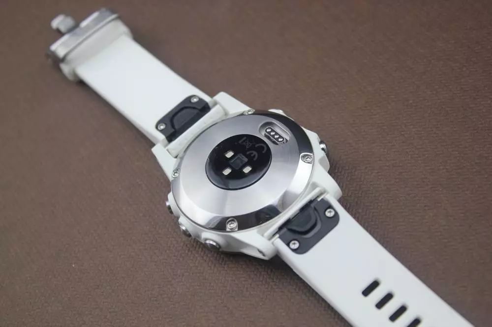 garminfenix5和5xplus深度测评,garminfenix5s系统更新