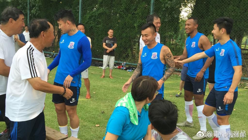 申花部分球员训练,申花球员体能训练