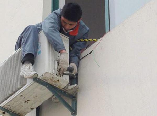 空调维修的套路都有哪些,空调维修猫腻大起底附视频