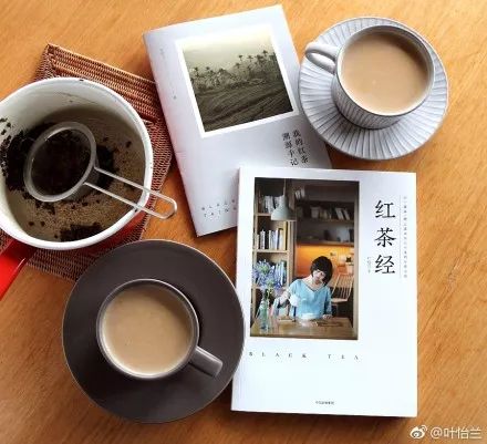 不上班、自由职业、旅行、买买买，她替好多人过上了想要的生活