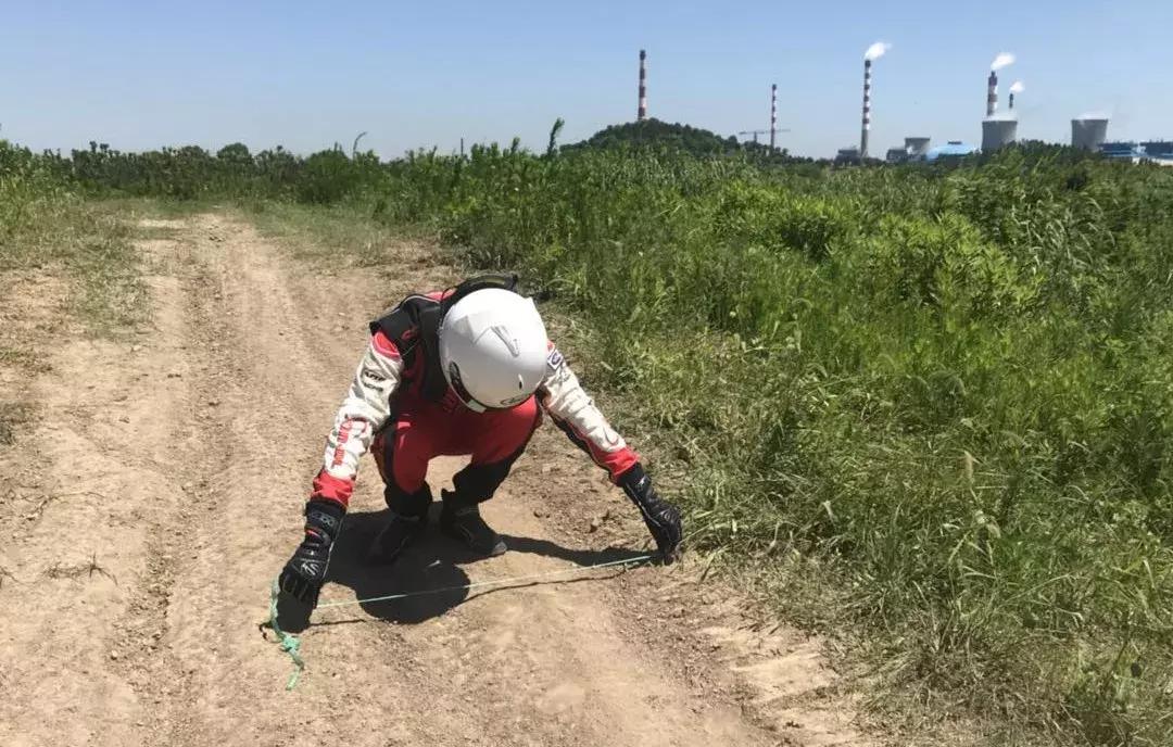 不好!Vvip摔车了!