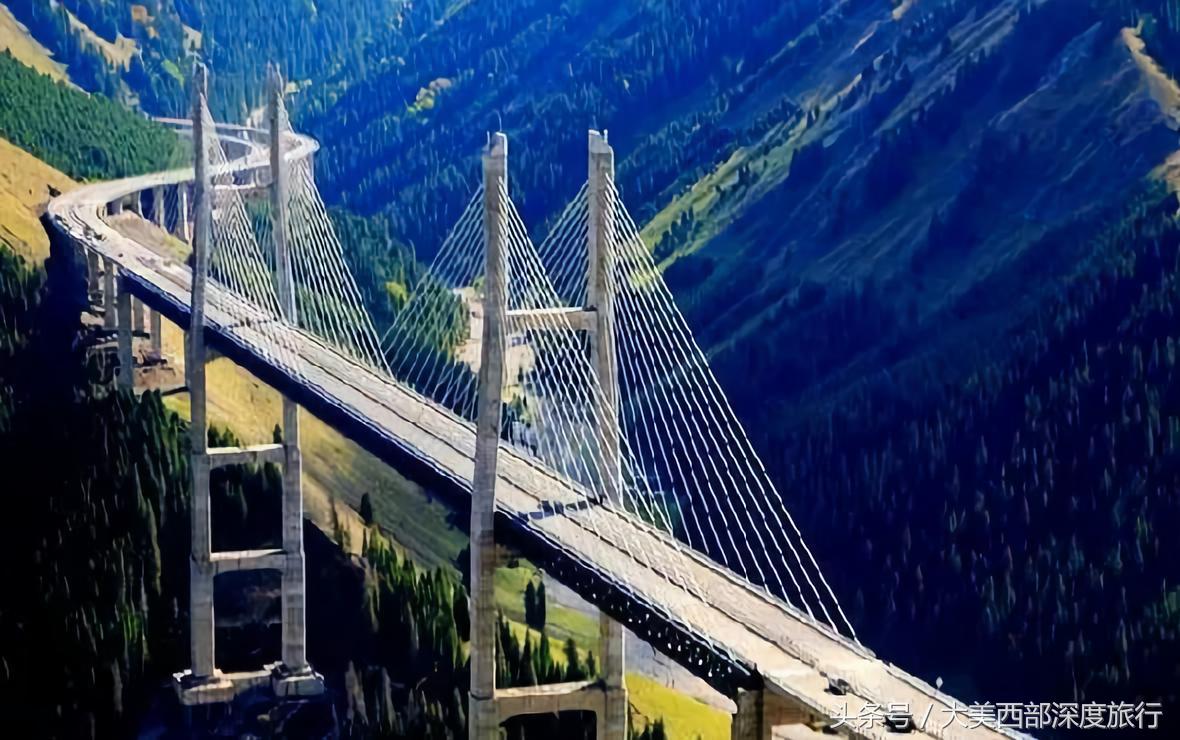 被旅游大军夸赞的高速,新疆最美公路有必要去么