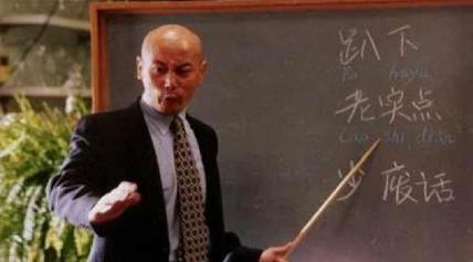 她挑的每支口红都是对的，超市大妈是怎么进化成明星BA的？