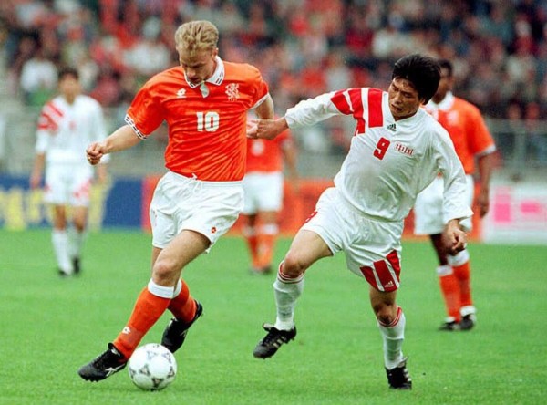 足坛历史最伟大十人,足坛历史最伟大的十大球星