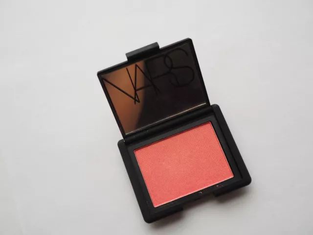 nars腮红液体和粉状,nars高潮腮红打在颧骨还是脸颊