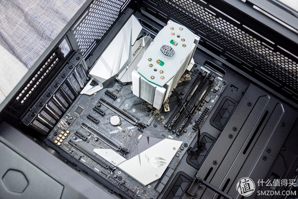 灯，灯灯灯灯！酷冷至尊H500MARGB游戏机箱深度测评