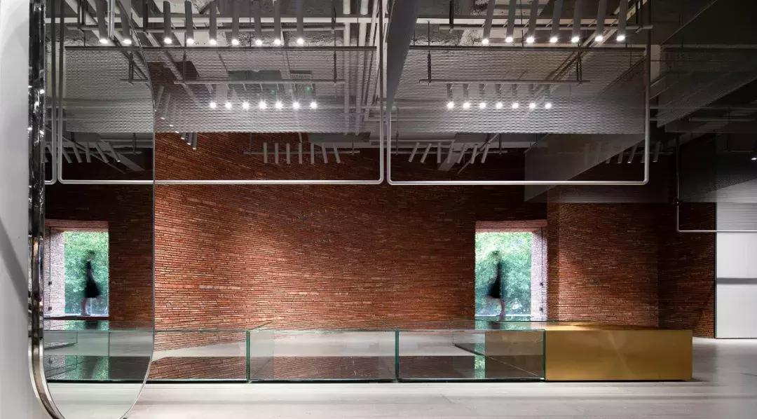 新作首发｜墟之峡谷.上海UR旗舰店！