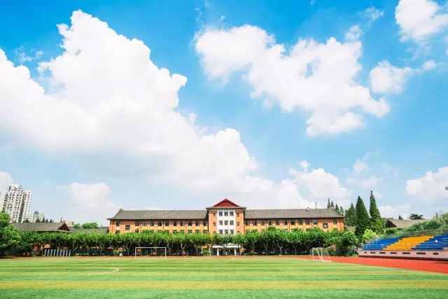 该不该去上海读大学,千万不要来香港读研