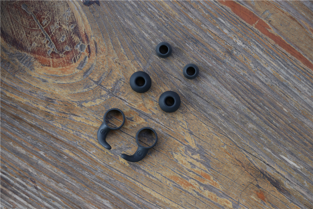 待机135小时，售价149元，爱国者蓝牙耳机S55体验！