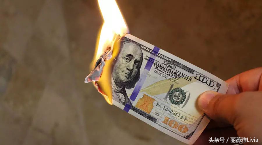 巴宝莉销毁奢侈品,巴宝莉奢侈品为什么被烧