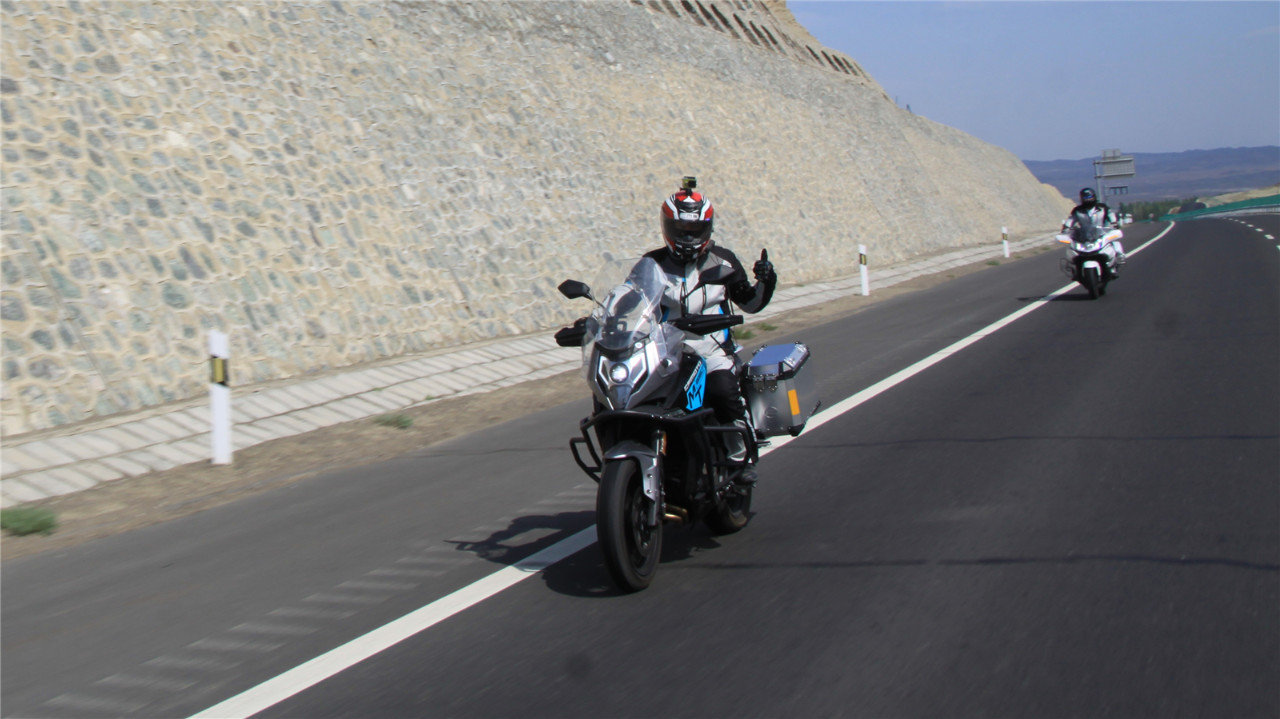 最新春风650tr摩托车测评,春风650摩托详细说明