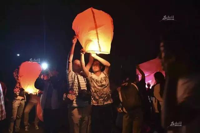 直击高考工厂毛坦厂,毛坦厂亚洲最大高考工厂