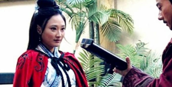 中国历史蔡文姬悲惨的一生,真实历史上的蔡文姬有多悲惨