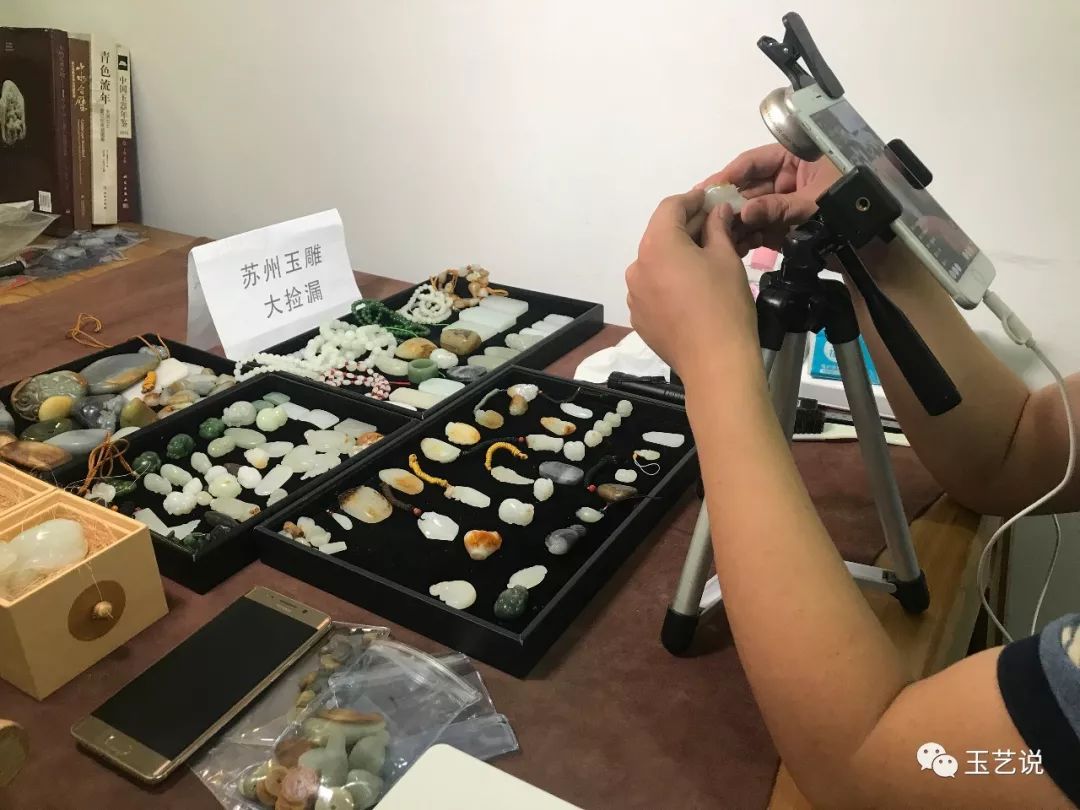 直播上卖玉石是真的吗,直播卖玉石的便宜是真的吗