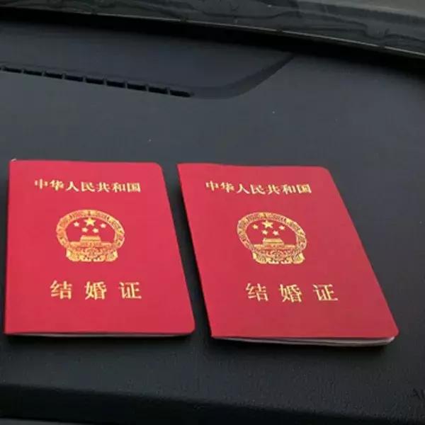 谁整理的，太全了！昆明最新通讯录，人手一份，一定用得上！