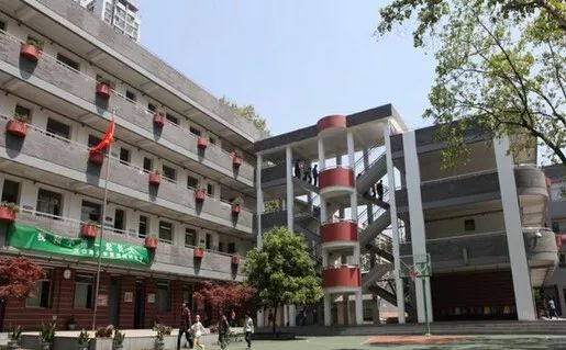 南京首付200万在哪里买学区房,南京性价比最高的学区房