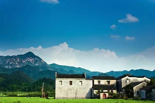 独自旅行一定要去的地方,第一次独自旅行去了哪里