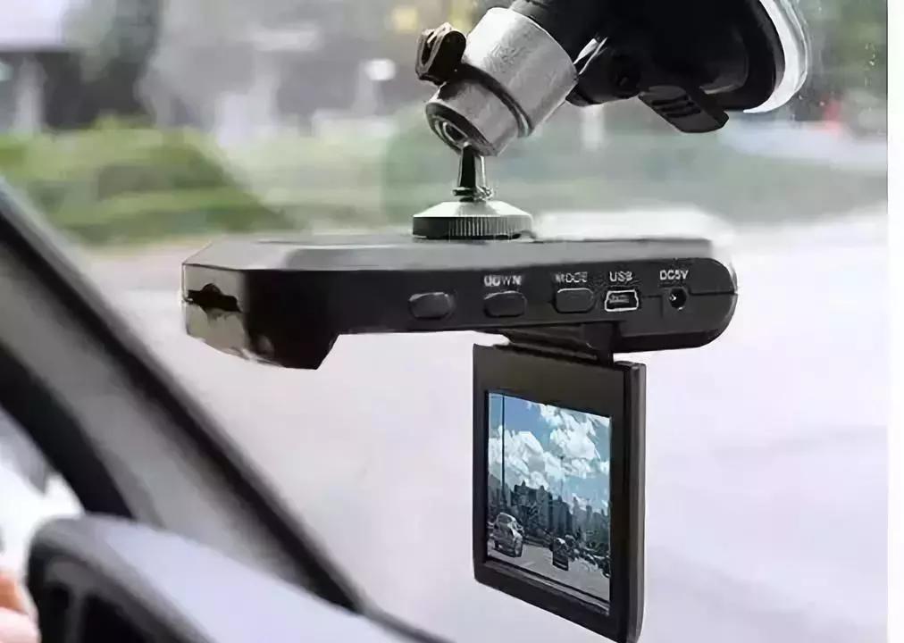 行车记录仪怎样才是正确的使用,行车记录仪要手动才能录像怎么办