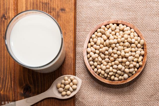 大豆异黄酮哪个牌的女性喝最好,大豆异黄酮有6大作用