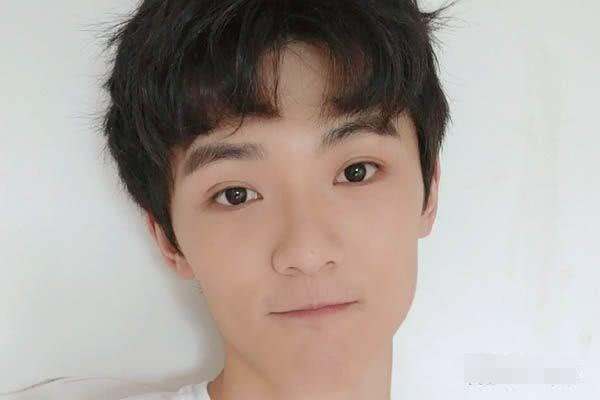 明日之子第二季斯外戈决赛,郑润泽和文兆杰是一季明日之子吗