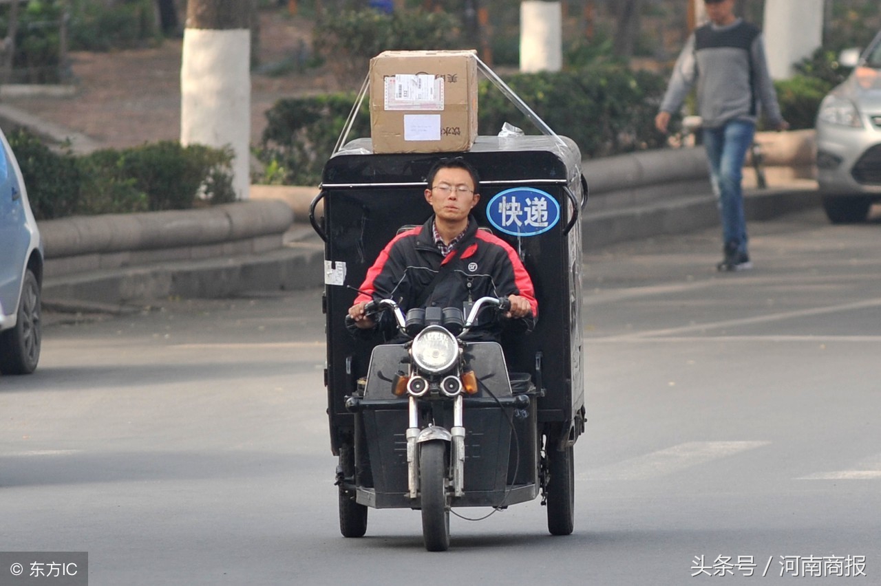 交警整治快递三轮车违法行为,郑州电动三轮车交警查不查