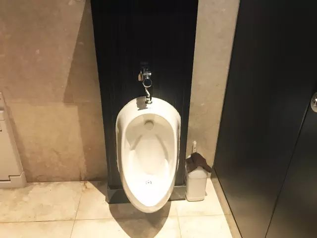 一篇有“异味”的测评文章，慎点！