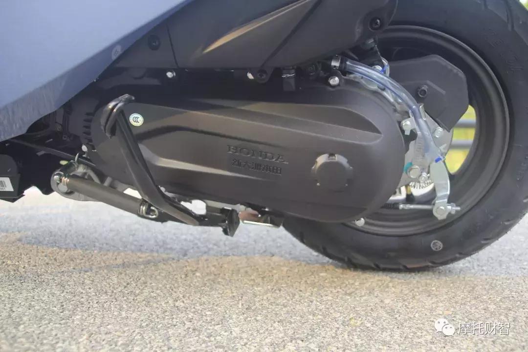新大洲本田ex125踏板空间尺寸,新大洲本田2019款125踏板