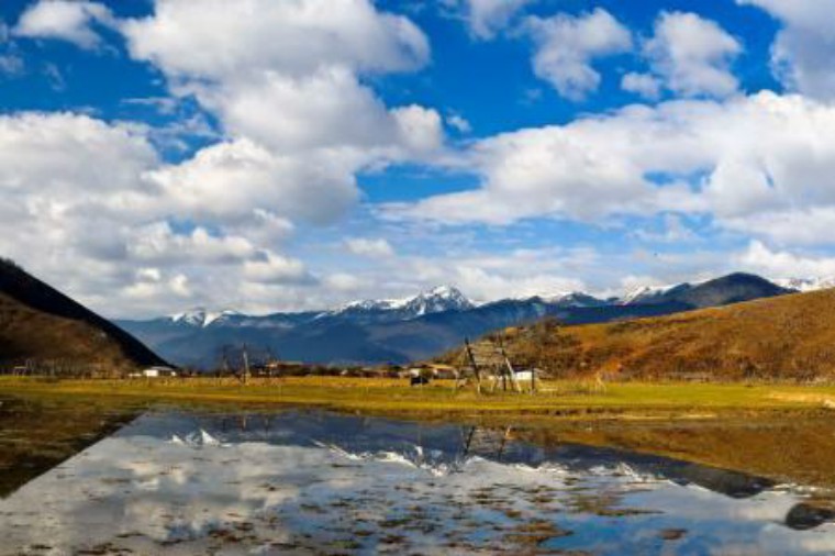 想避暑就来苍山顶,要想避暑就来西塘古镇