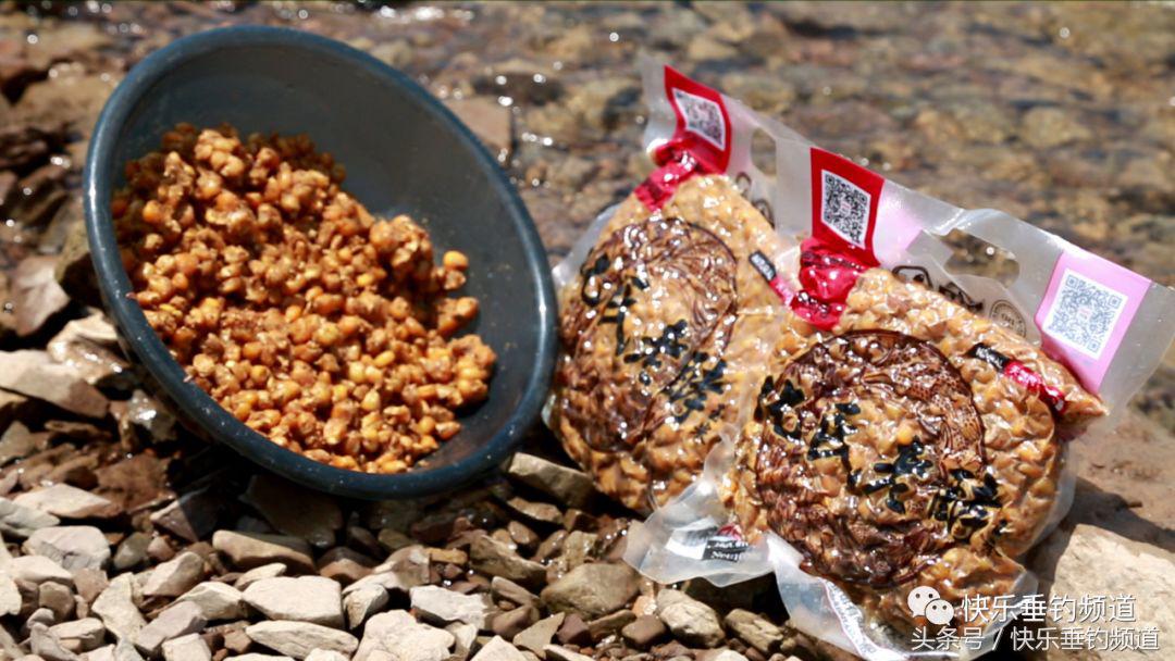 夏季怎么钓草鱼容易上钩,夏季水库钓青鱼草鱼用什么饵料