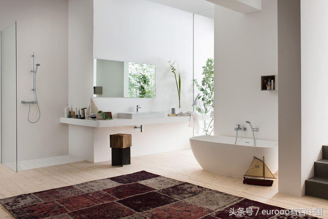 浴室装浴缸还是淋浴好,家里装浴缸实用吗