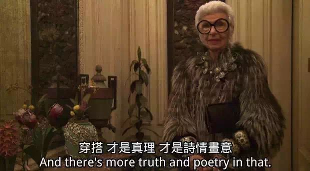 去度假穿什么衣服好看,假期出游怎么穿轻松又时髦