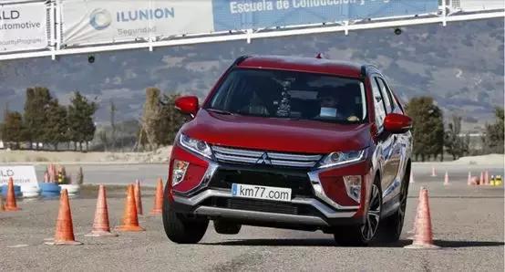 探歌suv和其他suv对比,全新探歌在suv领域大放异彩