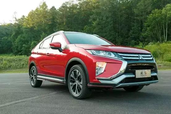 探歌suv和其他suv对比,全新探歌在suv领域大放异彩