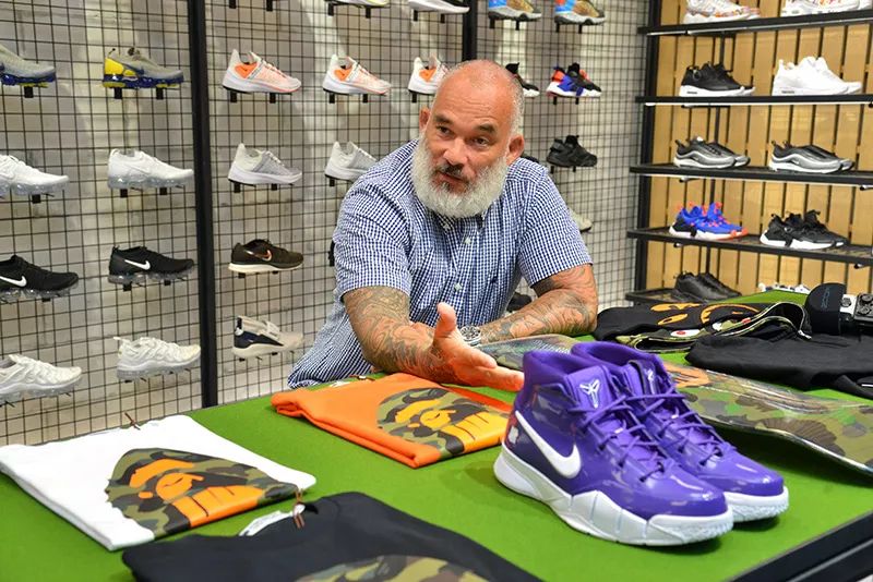 安踏斯凯奇酷奇火焰,安踏antaplus